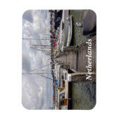 Pier met boten en jachten in Marken Netherlands Magneet (Verticaal)