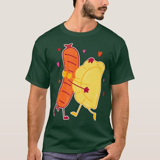 Pierogi en Kielbasa Pools voedsel I Funny Food T-shirt (Voorkant)