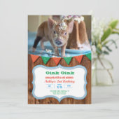 Pig and Cake verjaardagsuitnodiging Kaart (Staand voorkant)
