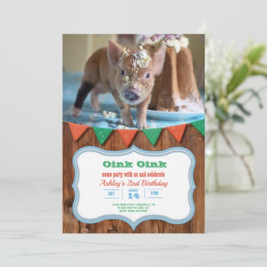 Pig and Cake verjaardagsuitnodiging Kaart (Staand voorkant)