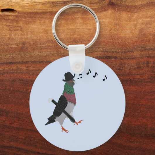 Pigeon Over Town Funny Sleutelhanger (Voorkant)