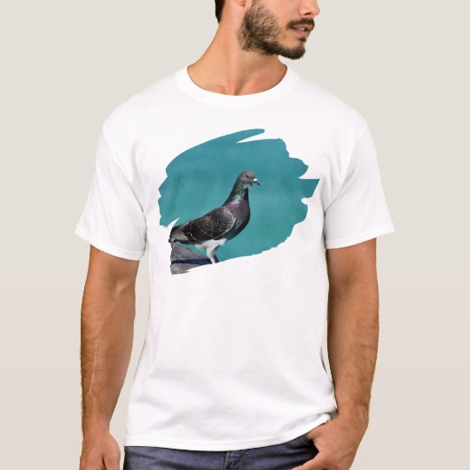 Pigeon With A View T-shirt (Voorkant)