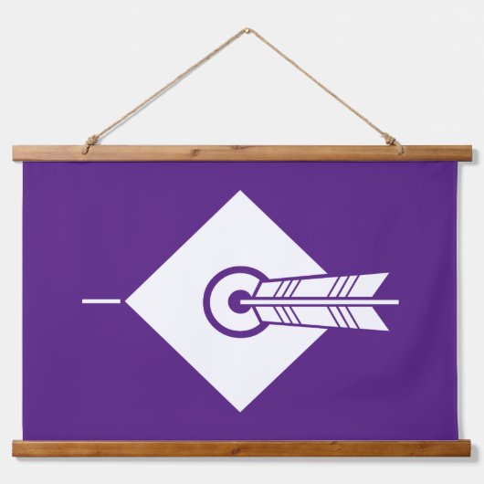 Pijl raakt doel hangend wandkleed (Voorkant)