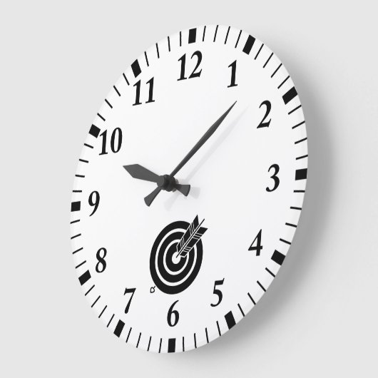Pijl raakt een rond doel grote klok (Hoek)