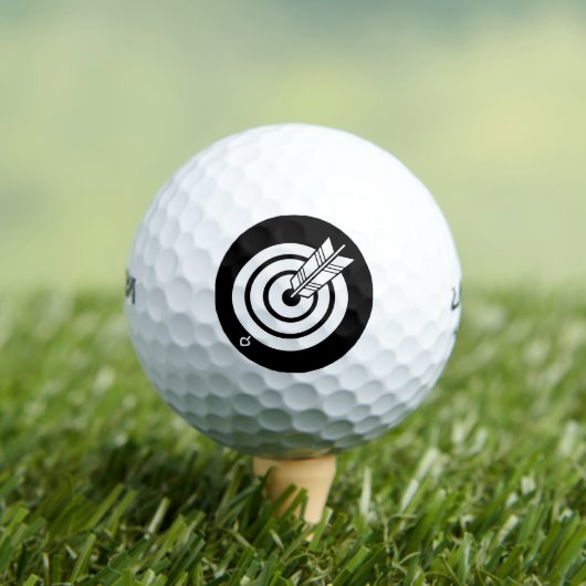 Pijl raakte een rond doel Golf Balls Golfballen (Insitu Shirt)