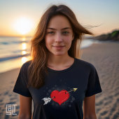 Pijlen door het hart T-shirt is liefde