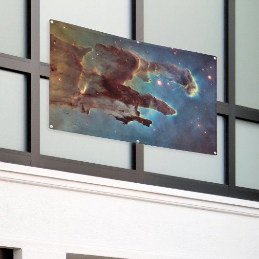 Pijlers van de schepping, Eagle Nebula Hubble Spac Spandoek (Buitenkant Gebouw)