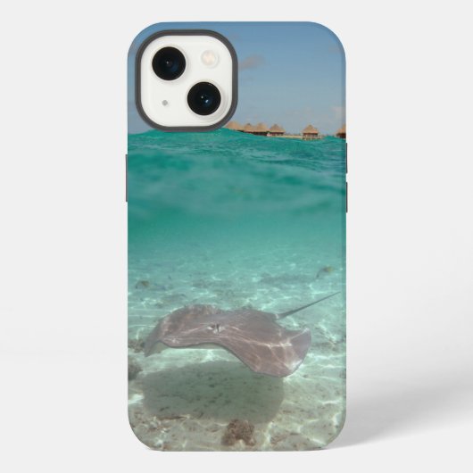 Pijlrog onder water in Bora Bora iPhone hoes Hoesje (Achterkant)