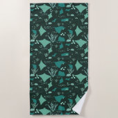 pijlstaartroggen zwemmen onder water oceaan patroo strandlaken (Voorkant)