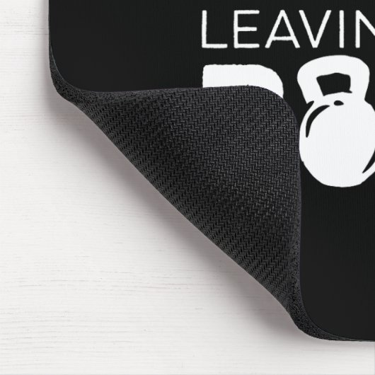 Pijn is zwakte die je lichaam fitness Gym Wor laat Muismat (Hoek)