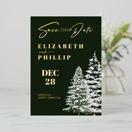 Pijnbomen Kerstmis Winter Groen Save the Date Folie Uitnodiging (Staand Voorkant)