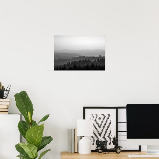 Pijnbomen met nevelvormige natuur foto poster (Thuiskantoor)