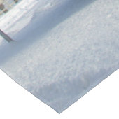 Pijnboom in sneeuwtafellade tafelkleed (Gekanteld)