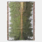 Pijnboomreflectie-meer Deken (Voorkant Verticaal)