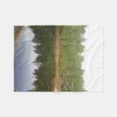 Pijnboomreflectie-meer Fleece Deken (Voorkant (Horizontaal))