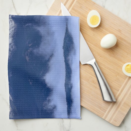 Pikes Peak met verse sneeuwval en wolken Theedoek (Quarter Fold)