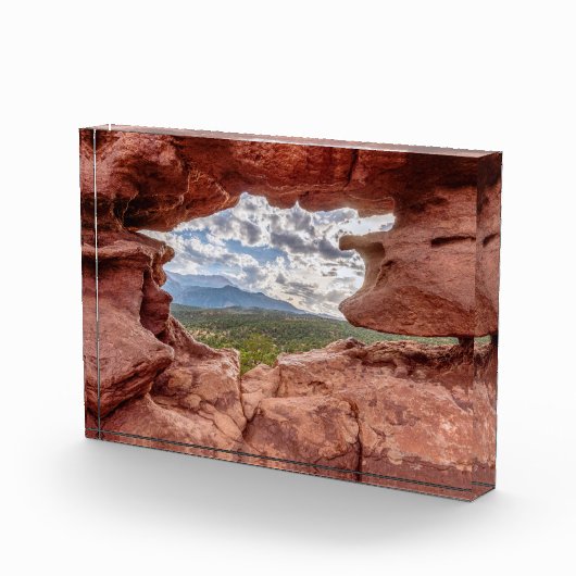 Pikes peak through a Rock Hole Fotoblokken (Rechts)