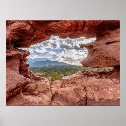 Pikes peak through a Rock Hole Poster (Voorkant)