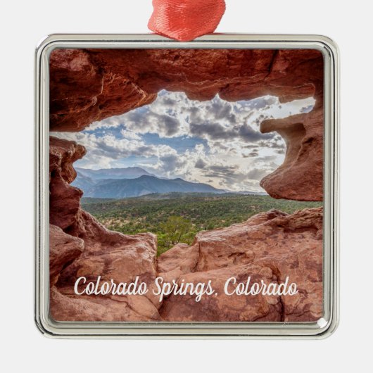 Pikes Peak Through A Rock Hole Square Ornament (Voorkant)