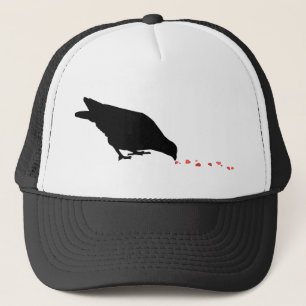 pikorde, zwarte vogel en rode harten. trucker pet