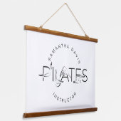 Pilates Poses in Pilates Word Hangend Wandkleed (Gebogen)