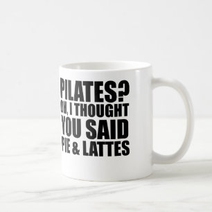 Pilates taart en lattes koffiemok