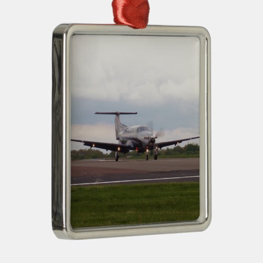 Pilatus PC 12 Metalen Ornament (Rechts)