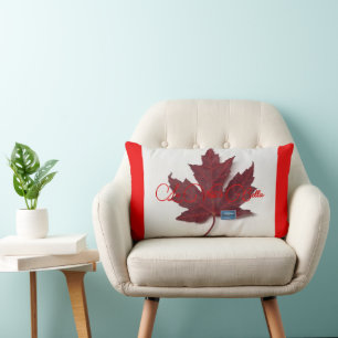 Pillow3-R&W(Maple Leaf-Bella-A)RFPMDesigns©️2024 Kussen