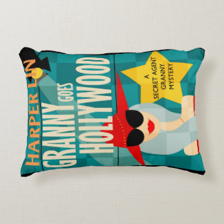 PILLOW Granny Goes Hollywood Harper Lin Book Hoesj Accent Kussen