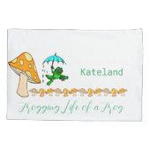 Pillow Hoesje Frogging Life of a Frog Mushroom Kussensloop (Achterkant)