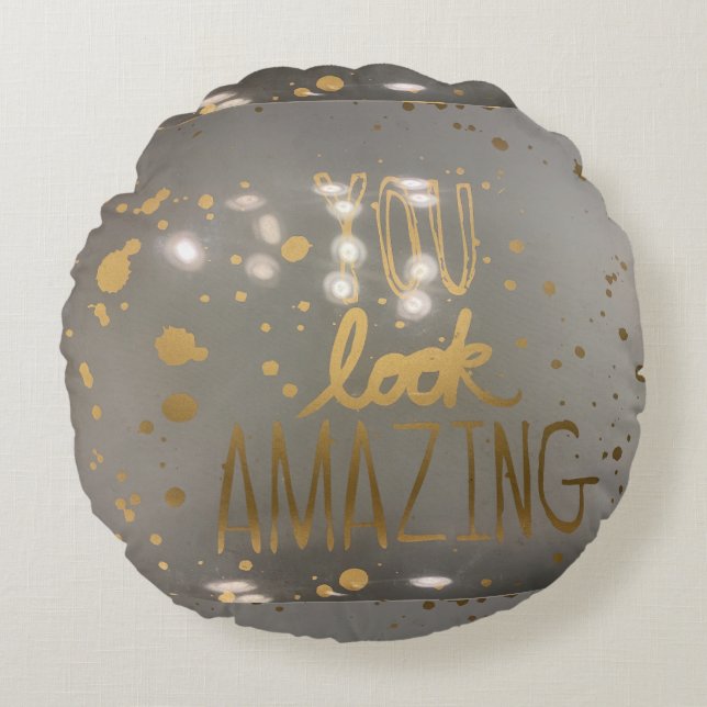 Pillow is niet alleen om te slapen... rond kussen (Voorkant)