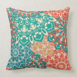 Pillow met Mandala Floral Pattern Kussen