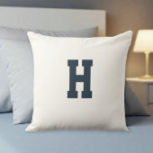 pillow with personalized letter kussen