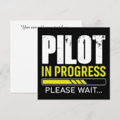 Piloot in Uitvoering… Even Geduld | Aviator Humor (Voorkant / Achterkant)