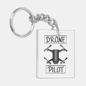 Piloot met drone en Drone Sleutelhanger (Voorkant Links)
