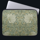 Pimpernel van William Morris  Floral Textile Laptop Sleeve<br><div class="desc">Pimpernel (1876) van William Morris is een  Victoriaans Era fijn kunstpatroon van Pre-Raphaelite textiel. Een prachtig bloemontwerp in bleke groenen met een scrollen en het krullen van decoratief  bladpatroon. Oorspronkelijk gemaakt als behang. Pimpernel-bloemen uit de tuin met bladeren die ronddraaien in een ingewikkeld patroon.</div>