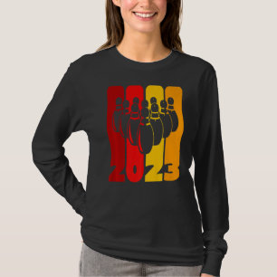 Pin and Bowling Ball Bowler Team 2023 Meer staking T-shirt
