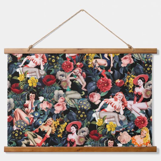 Pin-up III Hangend Wandkleed (Voorkant)