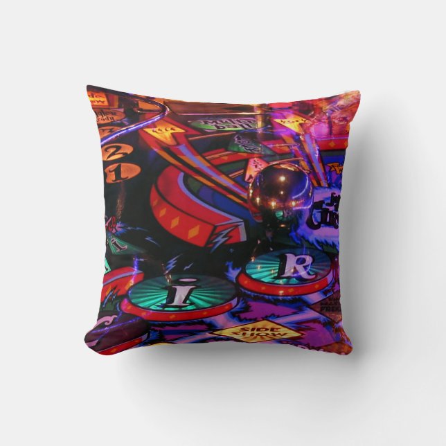Pinball Pillow 5. Kussen (Voorkant)