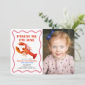 Pinch Me Retro Crawfish Foto 1e verjaardag Kaart (Staand voorkant)