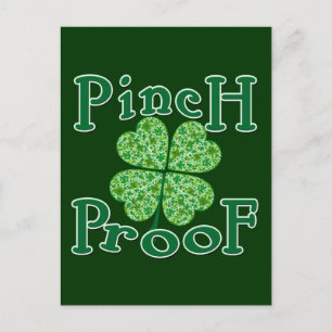 PINCH PROOF met Shamrocks Irish T shirt Briefkaart