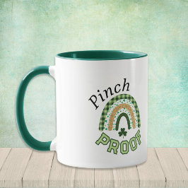 Pinch Proof St Patrick's Day Green Rainbow Plaid Mok