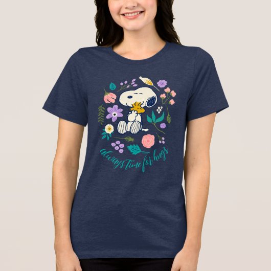 Pinda's in bloei | Snoopy & Woodstock Bloemknuffel Tri-Blend Shirt (Voorkant)