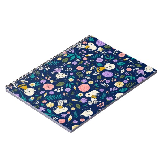 pinda's in het bloempatroon notitieboek (Linkerzijde)