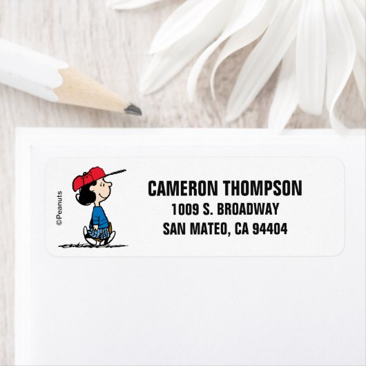 pinda's | Lucy die honkbal speelt Etiket (Insitu)