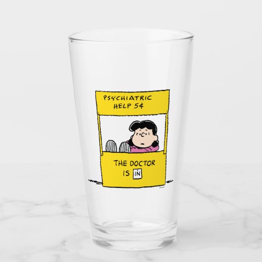 pinda's | Lucy en de dokter zijn in Glas (Voorkant)