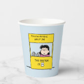 pinda's | Lucy en de dokter zijn in Papieren Bekers (Voorkant)