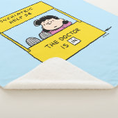 pinda's | Lucy en de dokter zijn in Sherpa Deken (3/4)