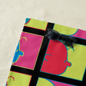 pinda's | Moderne Pop Art Charlie Brown Strandlaken (In situ)