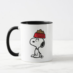 pinda's Snoopy balanceert his Dog Dish Mok